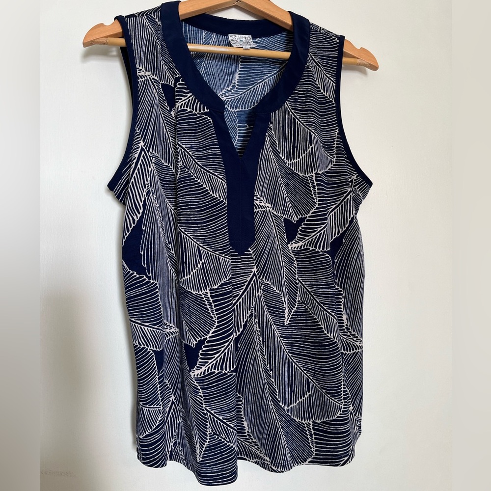 Naïf Sleeveless Blouse Navy and Tan size Medium